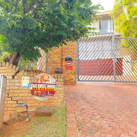 C And C Guest House/ Bed And Breakfast Pretoria-Noord Eksteriør bilde